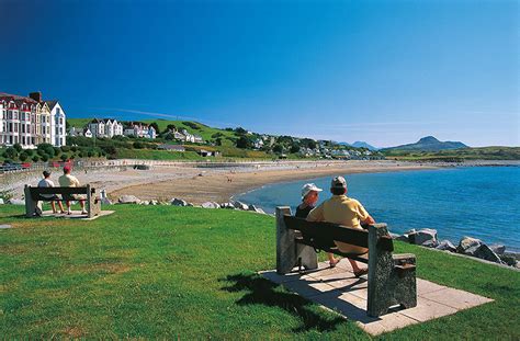 coach holidays to criccieth